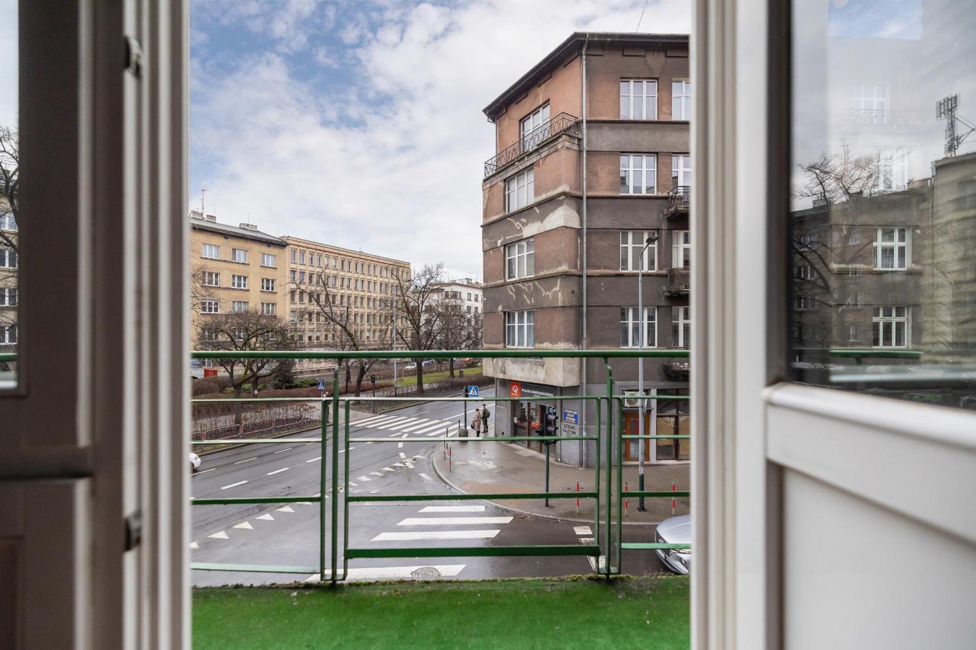 Apartment Luxury With Two Bedrooms And Balcony By Renters Prestige Krakau