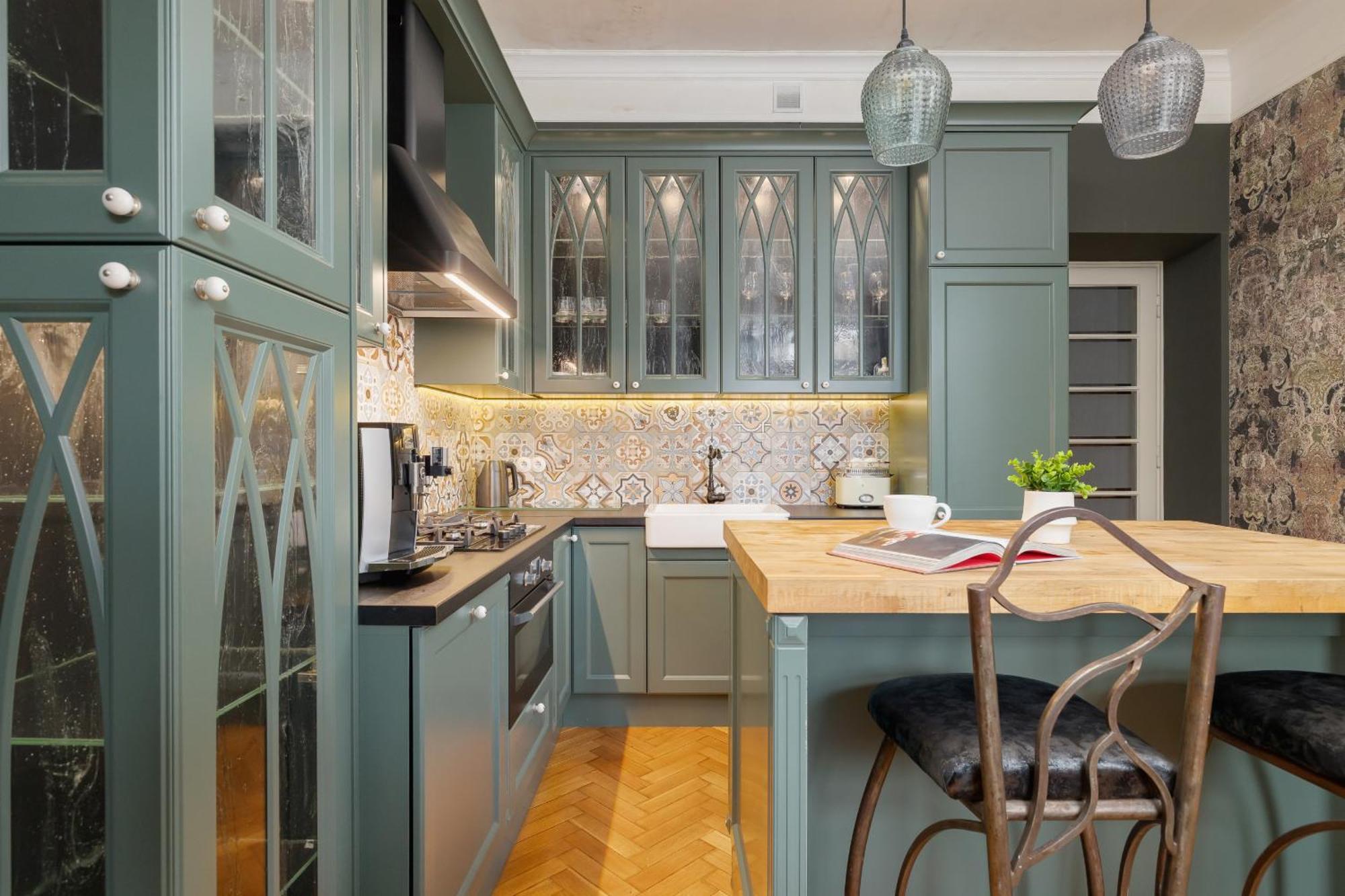 Apartment Luxury With Two Bedrooms And Balcony By Renters Prestige *